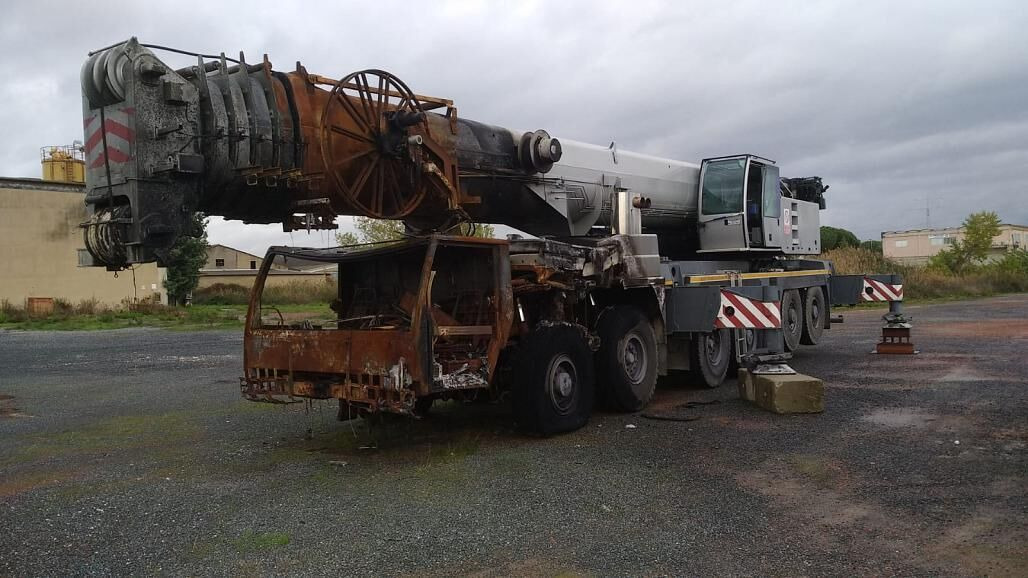 Liebherr LTM 1250-6.1 - Autódaru: 1 kép. Liebherr LTM 1250-6.1 - Autódaru: 1 kép.