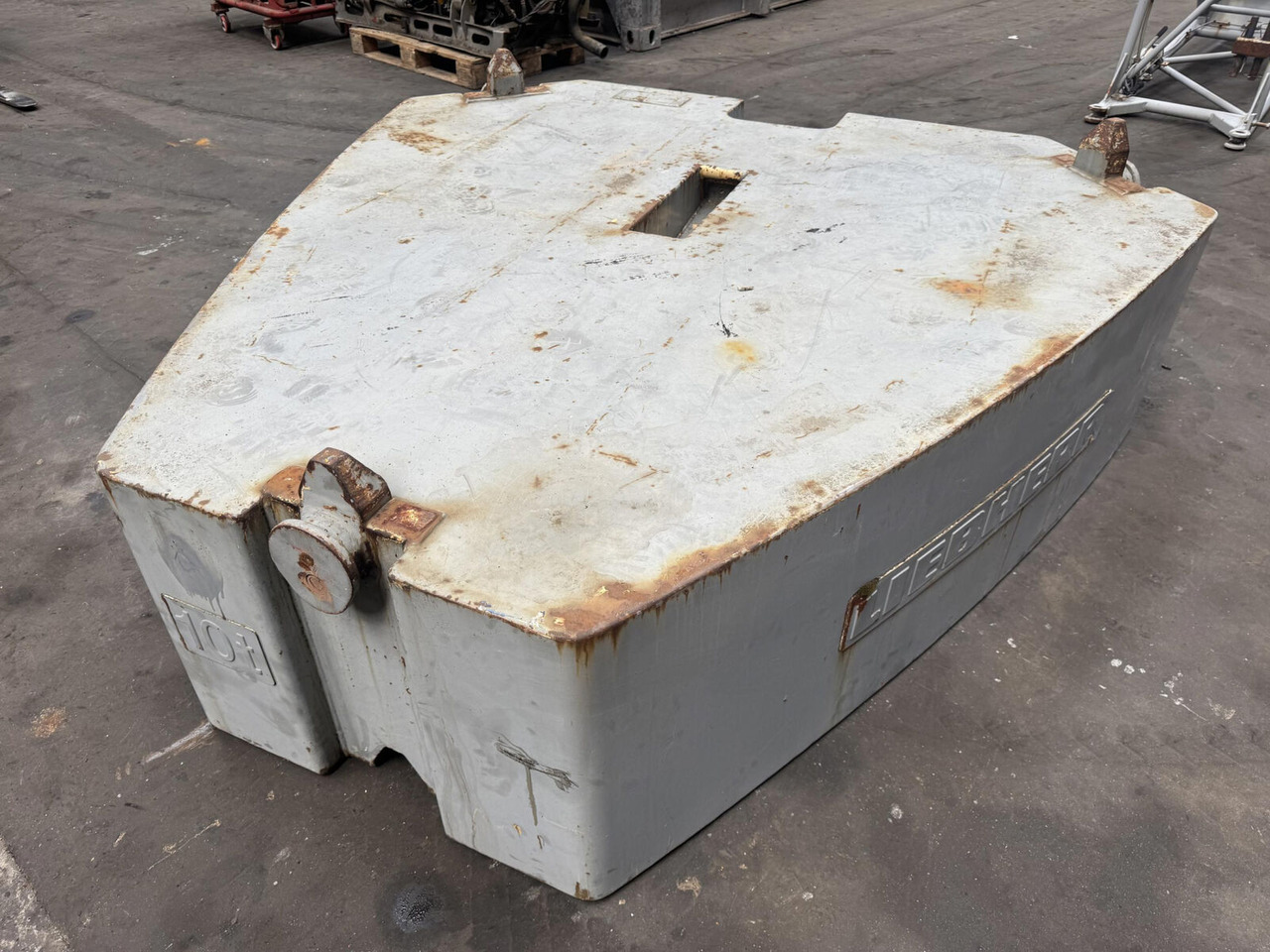 Ellensúly - Autódaru Liebherr LTM /LR counterweight 10T: 6 kép. Ellensúly - Autódaru Liebherr LTM /LR counterweight 10T: 6 kép.