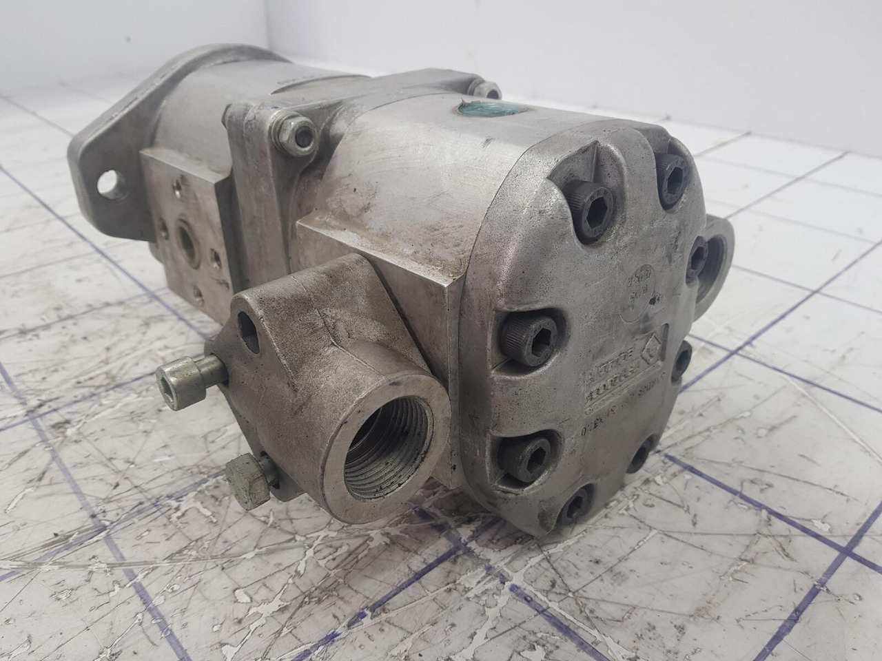 Marzocchi dual gear pump - Hidraulikus szivattyú - Autódaru: 3 kép. Marzocchi dual gear pump - Hidraulikus szivattyú - Autódaru: 3 kép.