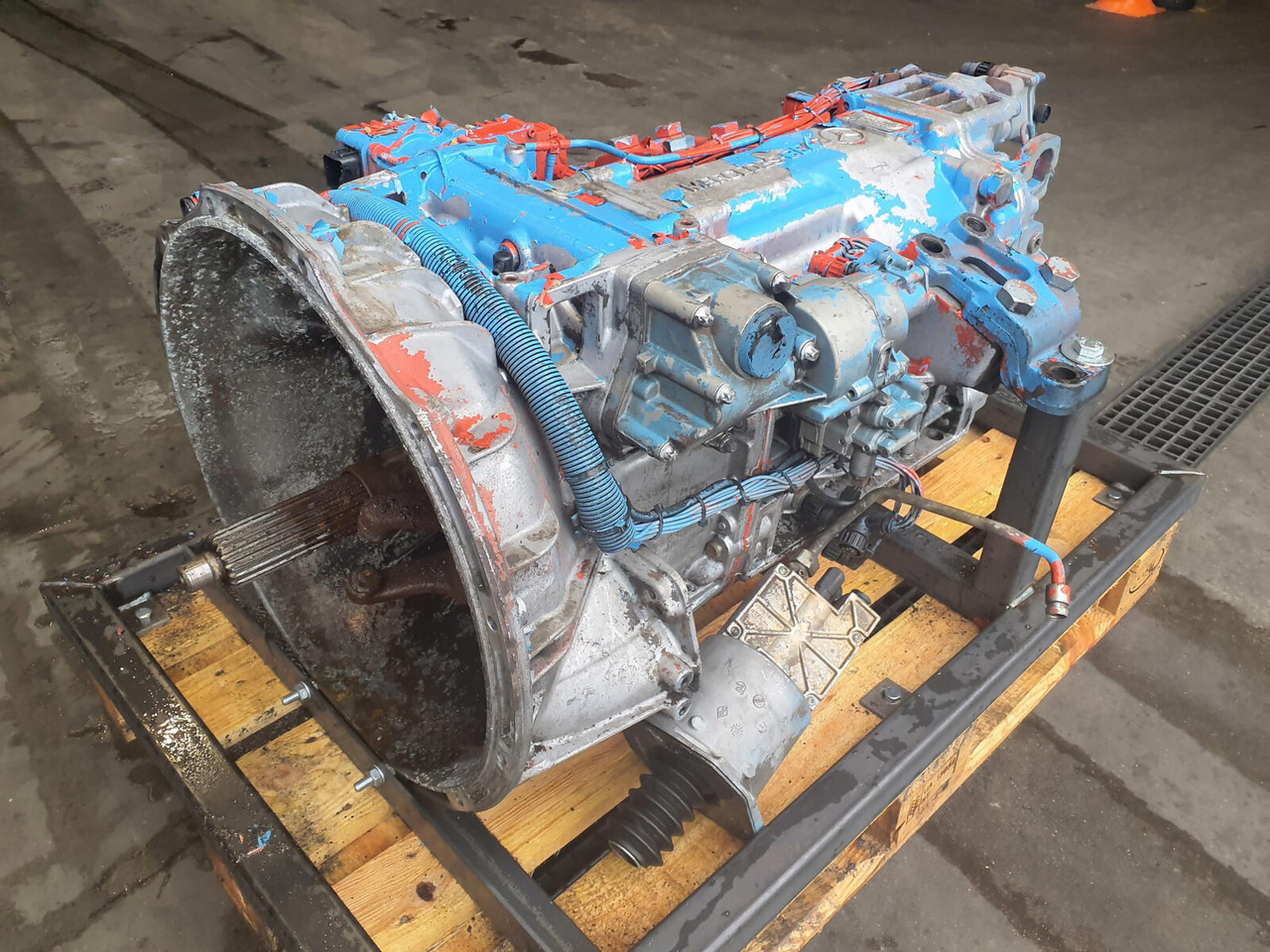 Mercedes-Benz GMK 5130-1 gearbox Mercedes G240-16 - Sebességváltó - Autódaru: 4 kép. Mercedes-Benz GMK 5130-1 gearbox Mercedes G240-16 - Sebességváltó - Autódaru: 4 kép.