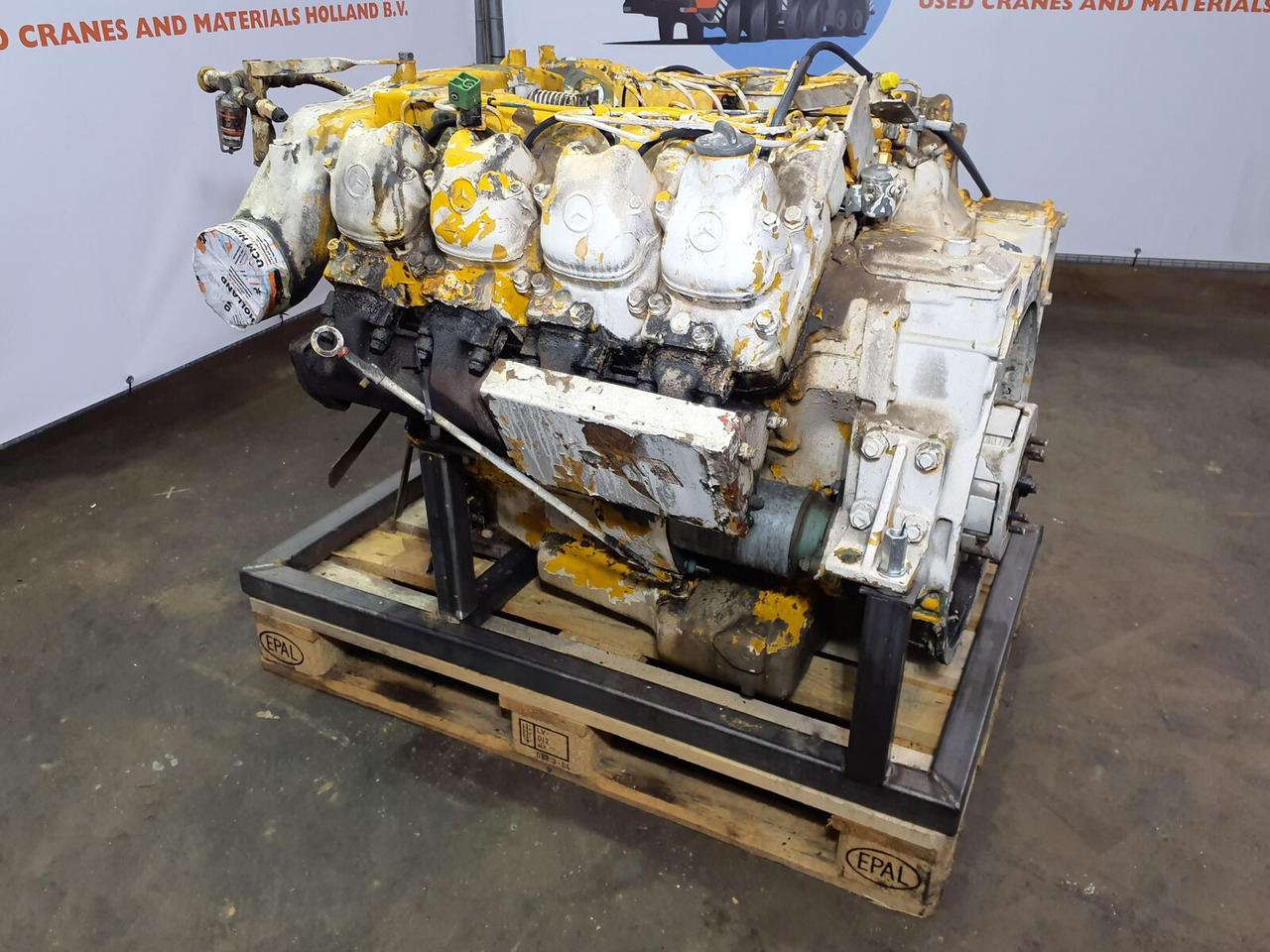 Mercedes-Benz LT 1200 Mercedes OM 402 upper engine - Motor - Autódaru: 5 kép. Mercedes-Benz LT 1200 Mercedes OM 402 upper engine - Motor - Autódaru: 5 kép.