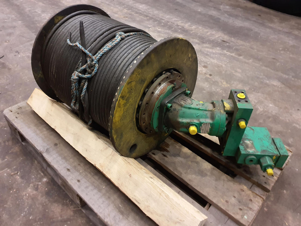 PPM 480 ATT winch complete - Csörlő - Daru: 2 kép. PPM 480 ATT winch complete - Csörlő - Daru: 2 kép.
