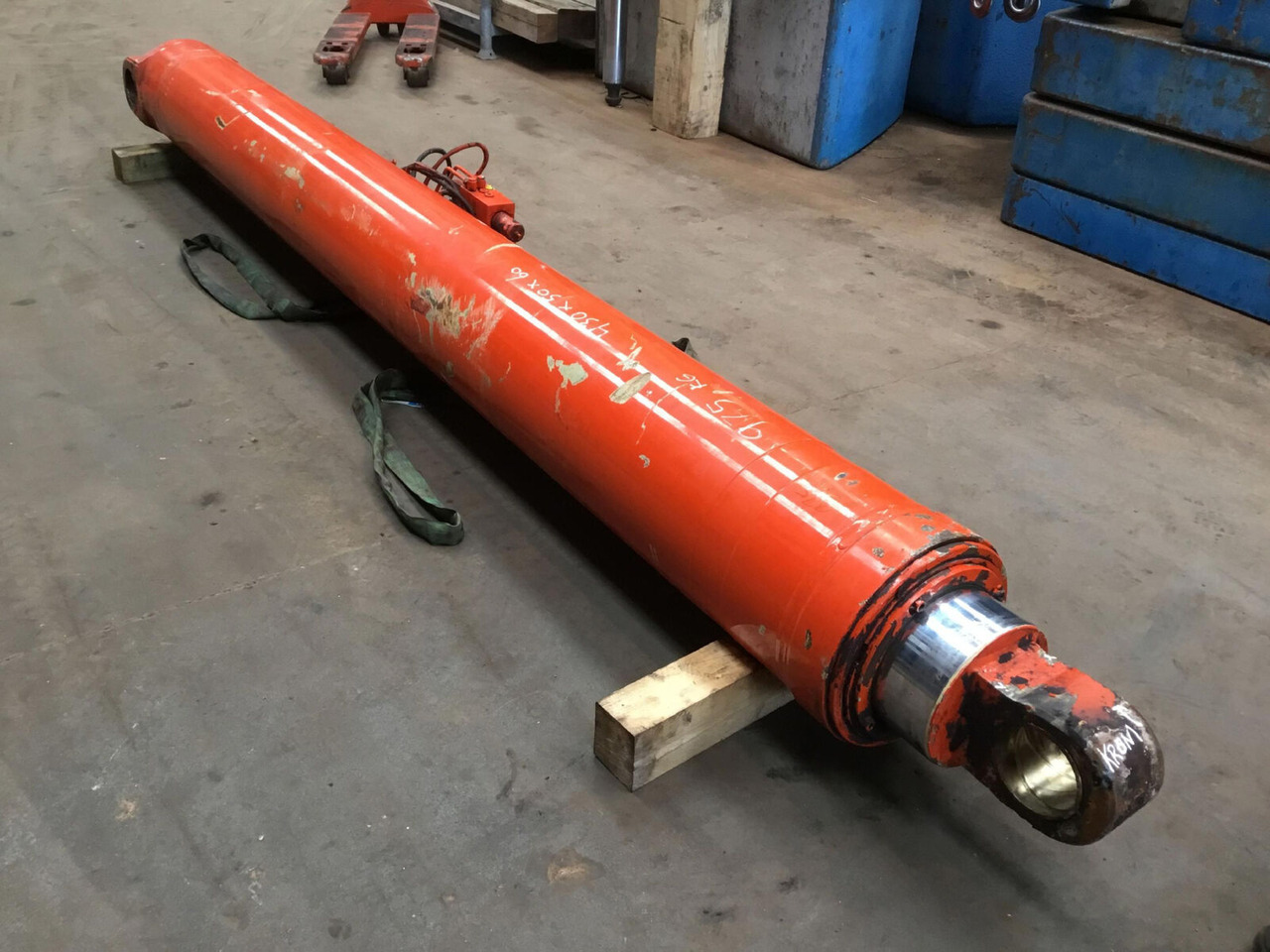 Terex AC 100 boom cylinder - Hidraulikus henger - Autódaru: 2 kép. Terex AC 100 boom cylinder - Hidraulikus henger - Autódaru: 2 kép.