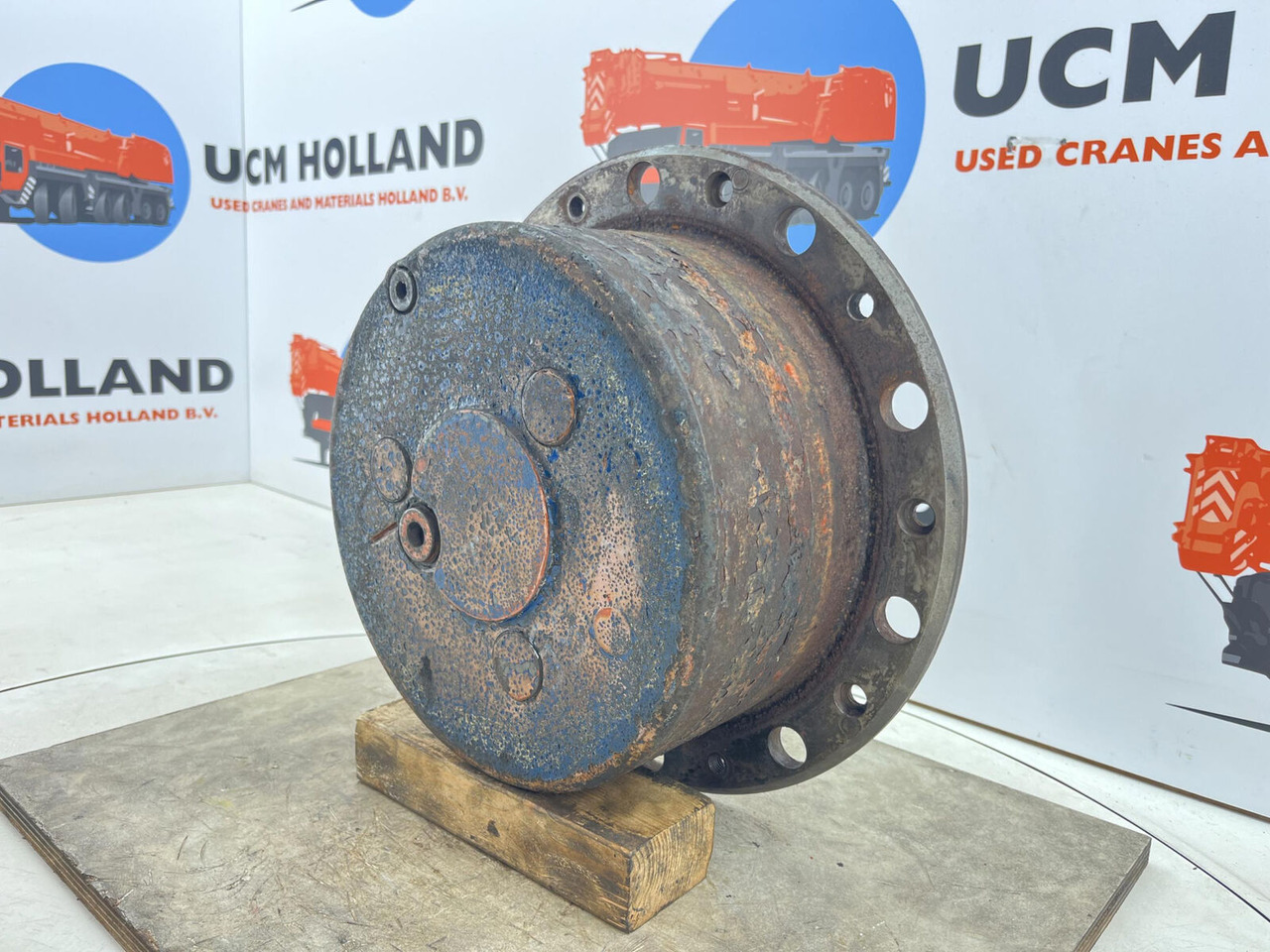 Terex AC 155 Planetary gear 17-24-67-32-3pl-H136-46 - Véglehajtás - Autódaru: 2 kép. Terex AC 155 Planetary gear 17-24-67-32-3pl-H136-46 - Véglehajtás - Autódaru: 2 kép.