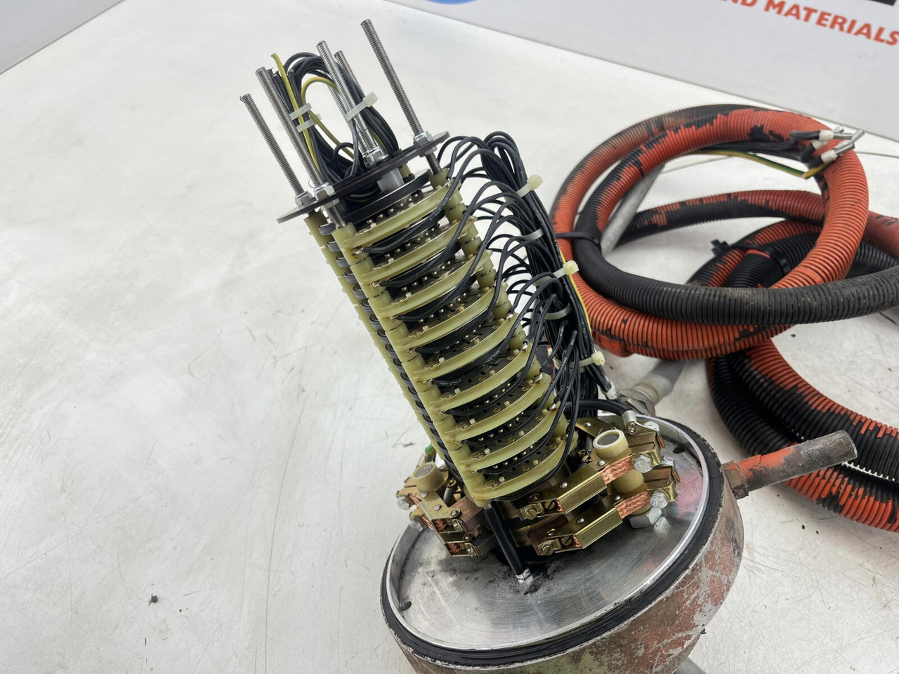 Elektromos rendszer - Autódaru Terex AC 155 slip ring assy: 7 kép.