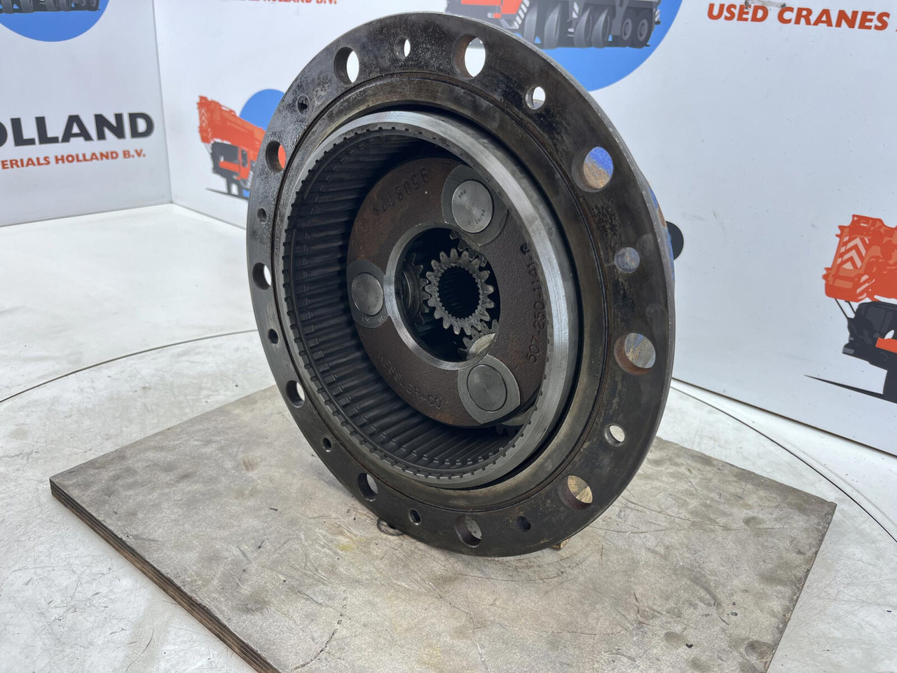 Terex AC 205 Planetary gear 17-24-67-32-3pl-H136-46 - Véglehajtás - Autódaru: 3 kép. Terex AC 205 Planetary gear 17-24-67-32-3pl-H136-46 - Véglehajtás - Autódaru: 3 kép.