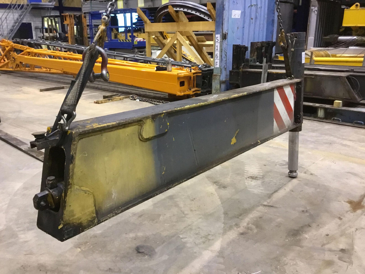 Terex AC 265 outrigger beam complete front - Felfüggesztés - Autódaru: 4 kép. Terex AC 265 outrigger beam complete front - Felfüggesztés - Autódaru: 4 kép.