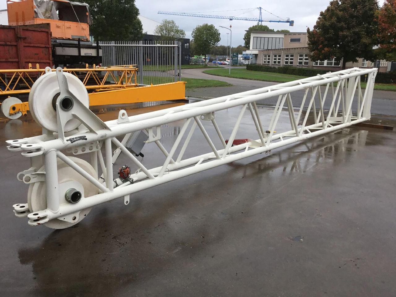 Terex AC 350 jib - Darugém - Autódaru: 1 kép. Terex AC 350 jib - Darugém - Autódaru: 1 kép.