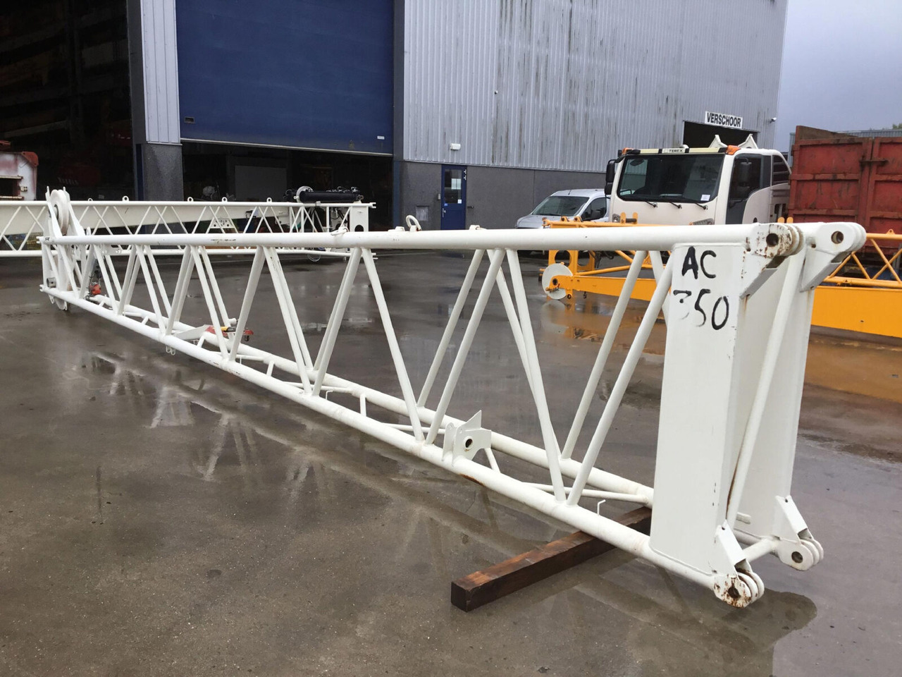 Terex AC 350 jib - Darugém - Autódaru: 2 kép. Terex AC 350 jib - Darugém - Autódaru: 2 kép.