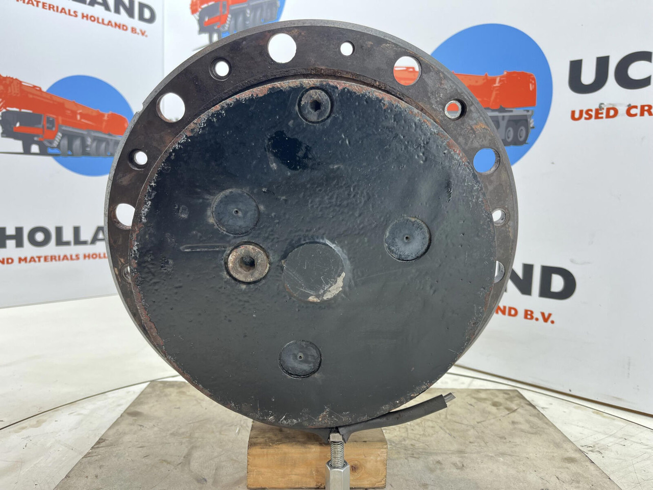 Terex AC 40-1 city planetary drive 17-24-67-32-3pl-H85-42 - Véglehajtás - Autódaru: 1 kép. Terex AC 40-1 city planetary drive 17-24-67-32-3pl-H85-42 - Véglehajtás - Autódaru: 1 kép.