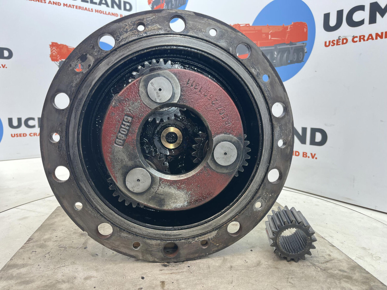 Terex AC 40-1 city planetary drive 17-24-67-32-3pl-H85-42 - Véglehajtás - Autódaru: 5 kép. Terex AC 40-1 city planetary drive 17-24-67-32-3pl-H85-42 - Véglehajtás - Autódaru: 5 kép.