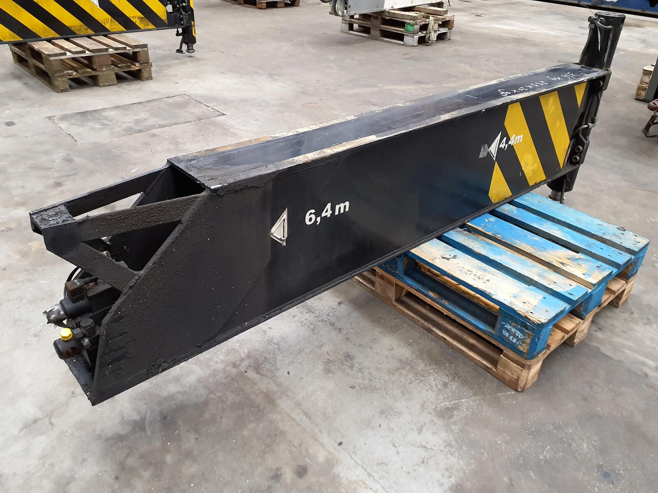 Terex AC 50 front outrigger complete - Felfüggesztés - Autódaru: 3 kép. Terex AC 50 front outrigger complete - Felfüggesztés - Autódaru: 3 kép.