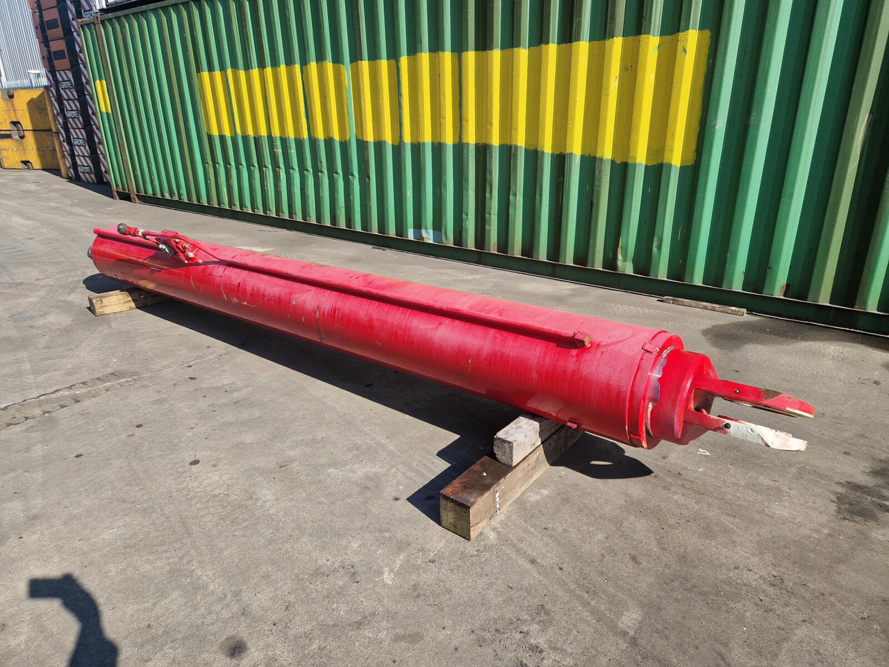Terex AC 700 Boom cylinder left - Hidraulikus henger - Autódaru: 1 kép. Terex AC 700 Boom cylinder left - Hidraulikus henger - Autódaru: 1 kép.