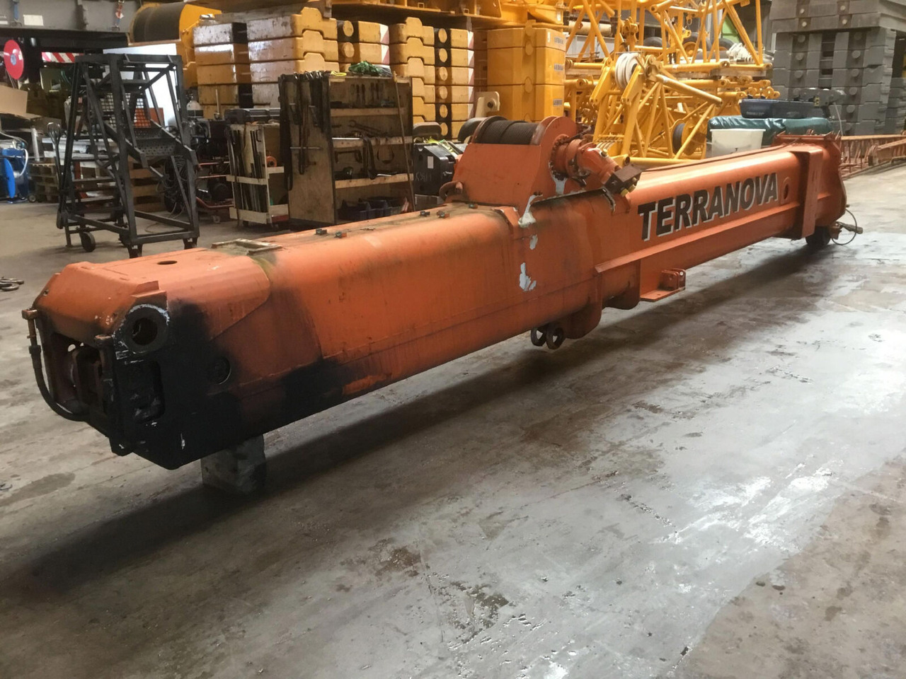 Terex AC 75 complete boom - Darugém - Autódaru: 4 kép. Terex AC 75 complete boom - Darugém - Autódaru: 4 kép.