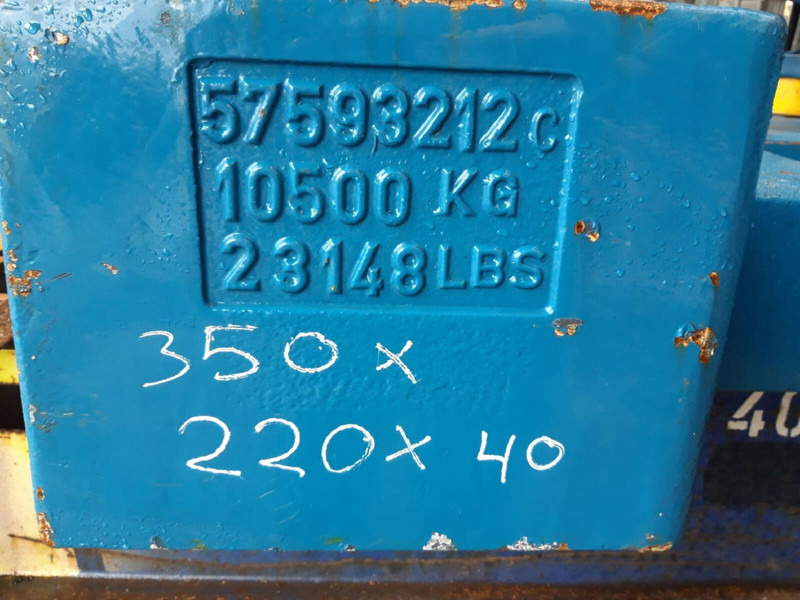 Terex Terex explorer 5800 counterweight 10,5 ton - Ellensúly - Építőipari gépek: 5 kép. Terex Terex explorer 5800 counterweight 10,5 ton - Ellensúly - Építőipari gépek: 5 kép.