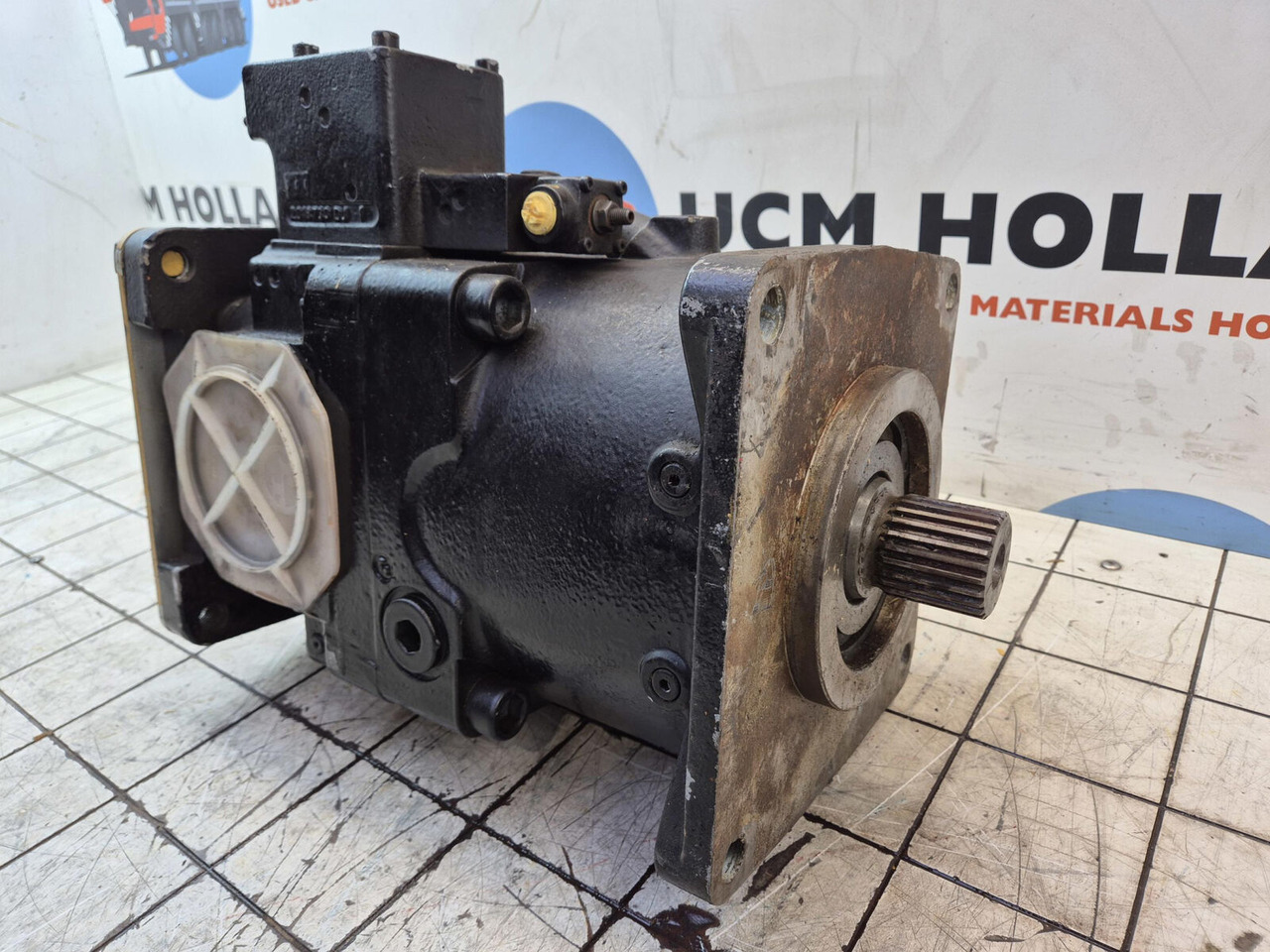 Terex hydro pomp - Hidraulikus szivattyú - Daru: 5 kép. Terex hydro pomp - Hidraulikus szivattyú - Daru: 5 kép.