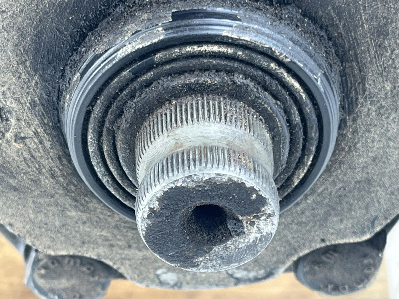 Kormánymű - Autódaru ZF ZF steering box: 7 kép. Kormánymű - Autódaru ZF ZF steering box: 7 kép.