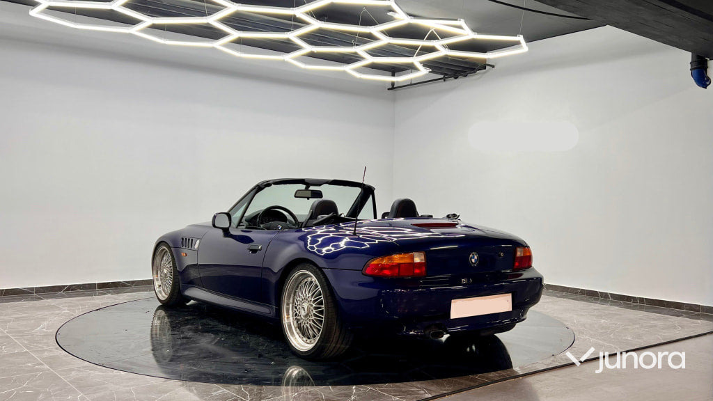 BMW Z3 CAB - SAMLAROBJEKT - Autó: 2 kép. BMW Z3 CAB - SAMLAROBJEKT - Autó: 2 kép.