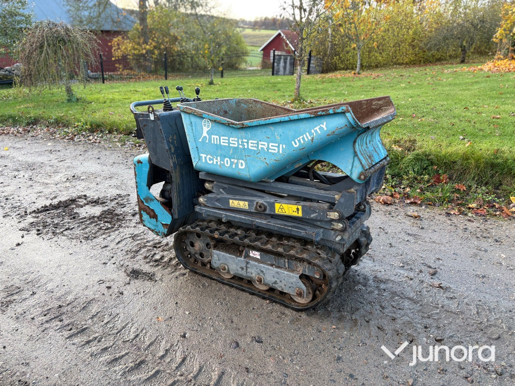 Banddumper - Messersi TCH-07D - Lánctalpas dömper: 2 kép. Banddumper - Messersi TCH-07D - Lánctalpas dömper: 2 kép.