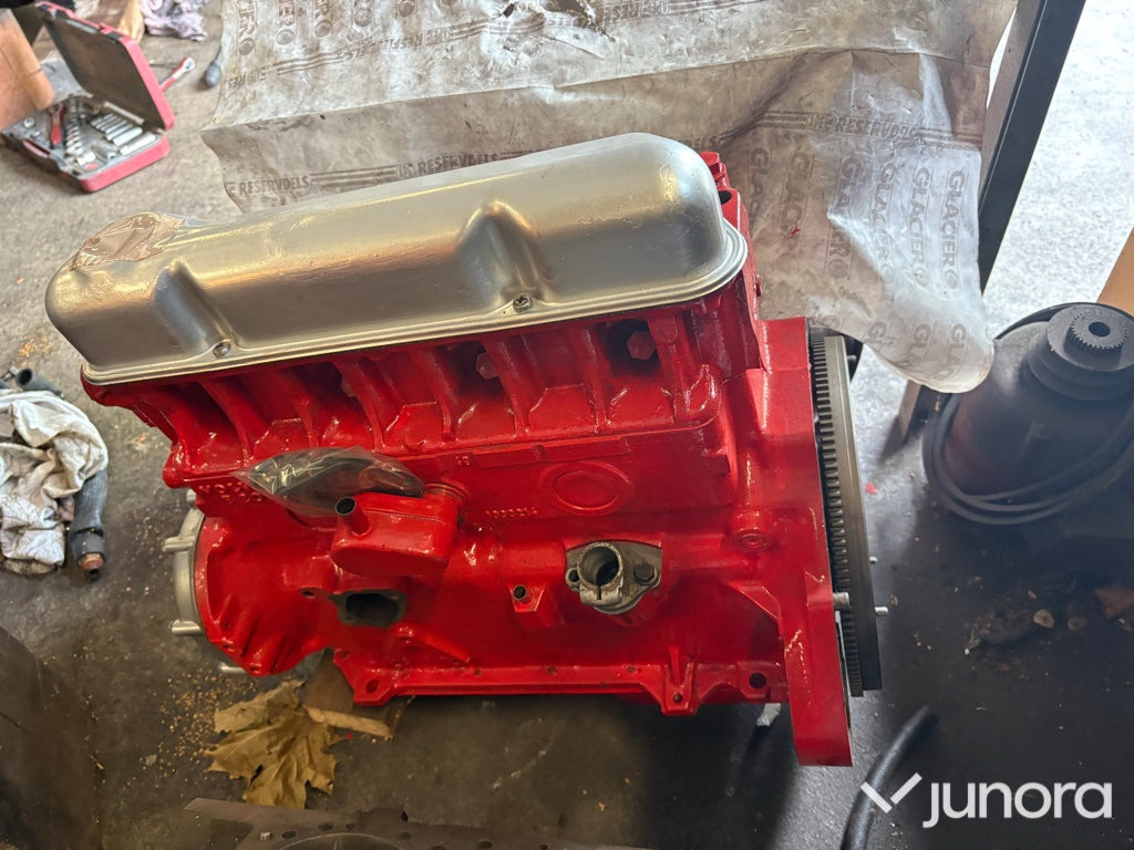 Båtmotor - Volvo Penta (B20), AQ 130 - Motor - Egyéb gépek: 3 kép. Båtmotor - Volvo Penta (B20), AQ 130 - Motor - Egyéb gépek: 3 kép.