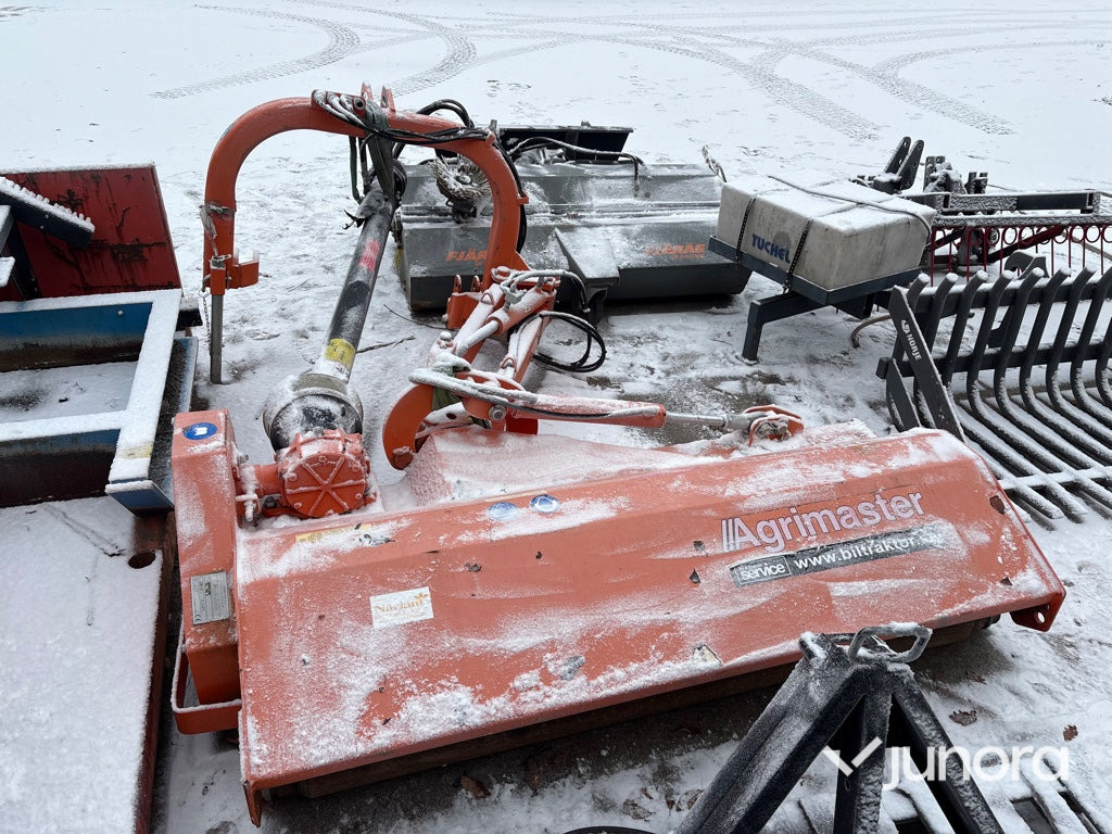 Betesputs - Agrimaster FL 190 Super - Padkakasza: 4 kép. Betesputs - Agrimaster FL 190 Super - Padkakasza: 4 kép.