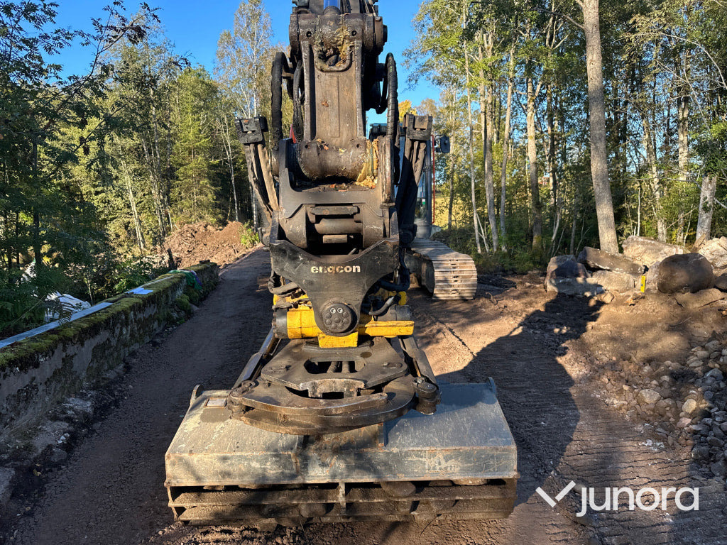 Lánctalpas kotró Grävmaskin - Volvo, EC 220 EL: 10 kép. Lánctalpas kotró Grävmaskin - Volvo, EC 220 EL: 10 kép.