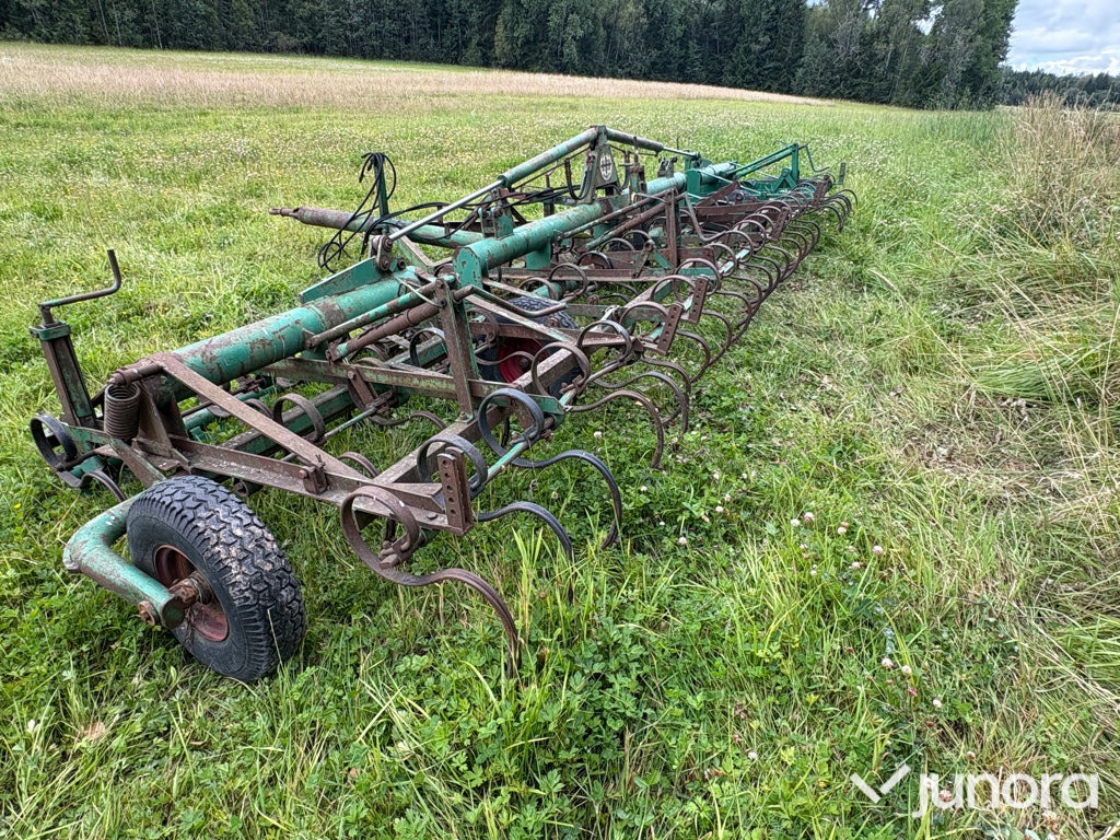 Harv Wiberg Ransta B 389 h - Borona: 5 kép. Harv Wiberg Ransta B 389 h - Borona: 5 kép.