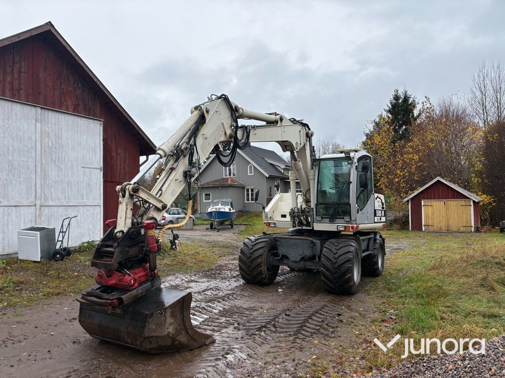 Hjulgrävare & Vagn - Atlas Terex, 1505 M - Gumikerekes kotró: 1 kép. Hjulgrävare & Vagn - Atlas Terex, 1505 M - Gumikerekes kotró: 1 kép.