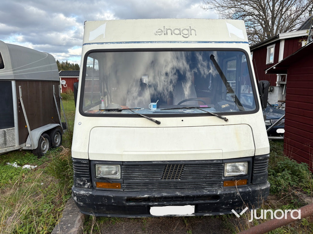 Husbil - Fiat Ducato 660LX - Kempingautó: 2 kép. Husbil - Fiat Ducato 660LX - Kempingautó: 2 kép.