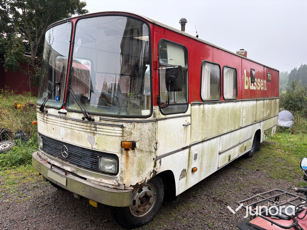 Husbuss - Mercedes 913 - Lakóautó: 1 kép. Husbuss - Mercedes 913 - Lakóautó: 1 kép.