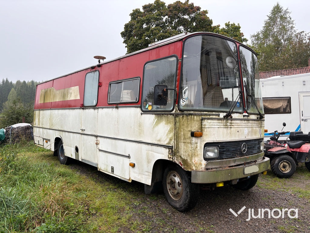 Husbuss - Mercedes 913 - Lakóautó: 3 kép. Husbuss - Mercedes 913 - Lakóautó: 3 kép.
