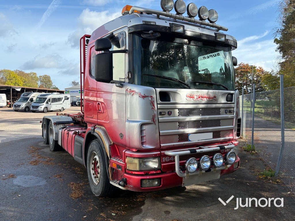 Lastbil - Scania 480 - Horgos rakodó teherautó: 1 kép. Lastbil - Scania 480 - Horgos rakodó teherautó: 1 kép.