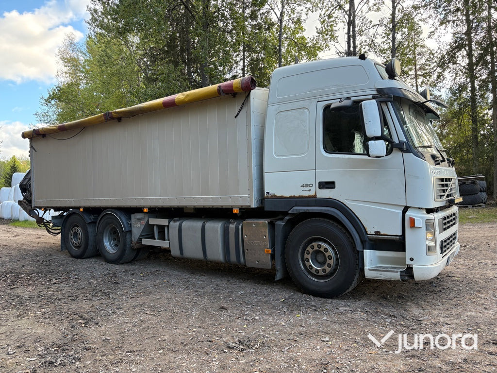 Lastbil Volvo FM-480 6*2 med lyftkran - Platós teherautó, Darus autó: 4 kép. Lastbil Volvo FM-480 6*2 med lyftkran - Platós teherautó, Darus autó: 4 kép.