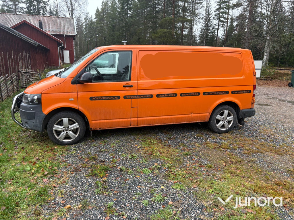 Lätt Lastbil - Volkswagen Transporter 4x4 - Furgon: 2 kép. Lätt Lastbil - Volkswagen Transporter 4x4 - Furgon: 2 kép.