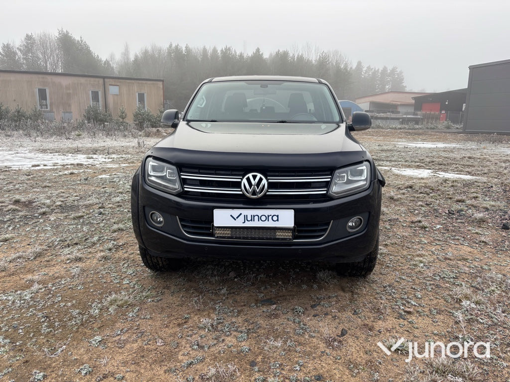 Lätt lastbil - Volkswagen Amarok - Pickup: 2 kép. Lätt lastbil - Volkswagen Amarok - Pickup: 2 kép.