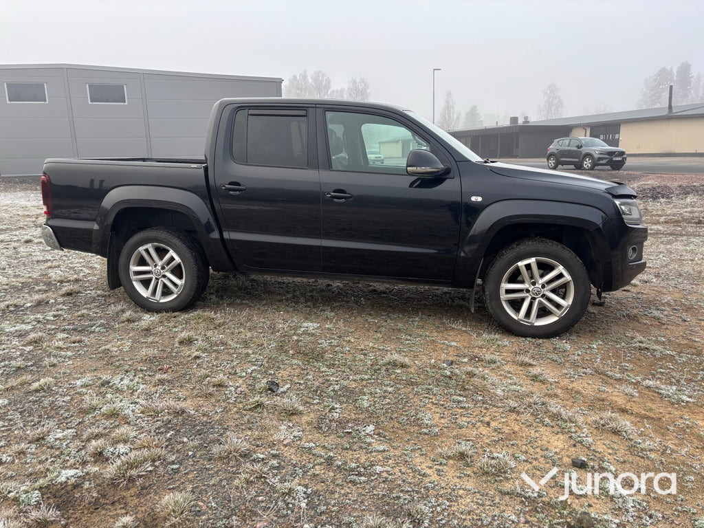 Lätt lastbil - Volkswagen Amarok - Pickup: 4 kép. Lätt lastbil - Volkswagen Amarok - Pickup: 4 kép.