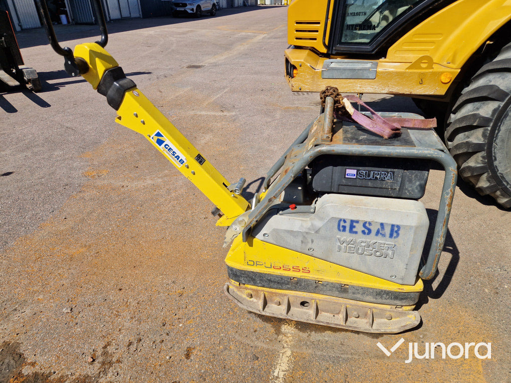 Markvibrator Wacker Neuson DPU 6555 - Lapvibrátor: 2 kép. Markvibrator Wacker Neuson DPU 6555 - Lapvibrátor: 2 kép.