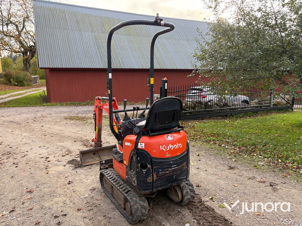 Minigrävare - Kubota, K008-3 - Minikotró: 4 kép. Minigrävare - Kubota, K008-3 - Minikotró: 4 kép.