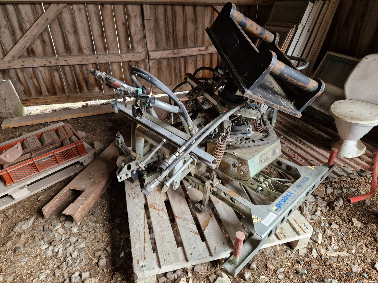 Plattlyft - Probst, HVZ-ECO - Építőipari berendezések: 1 kép. Plattlyft - Probst, HVZ-ECO - Építőipari berendezések: 1 kép.