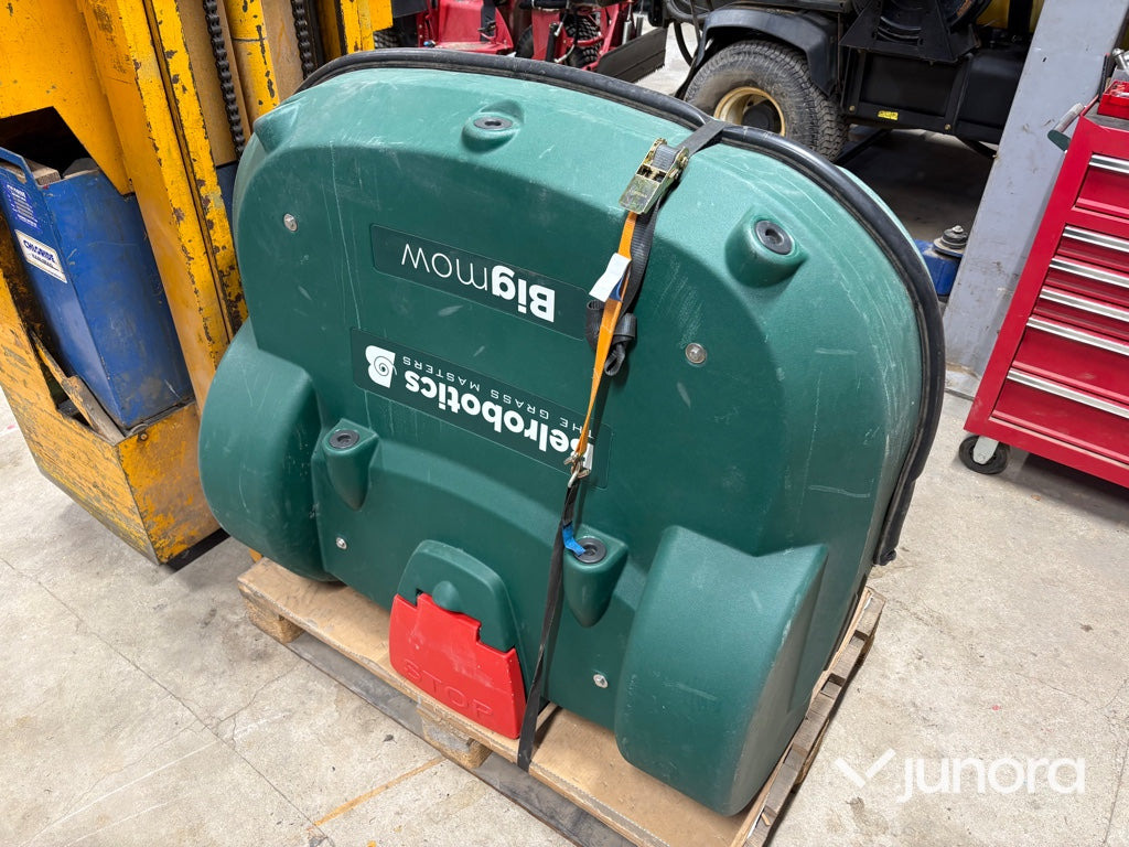 Robotklippare - Belrobotics Bigmow - Kerti fűkasza: 1 kép. Robotklippare - Belrobotics Bigmow - Kerti fűkasza: 1 kép.