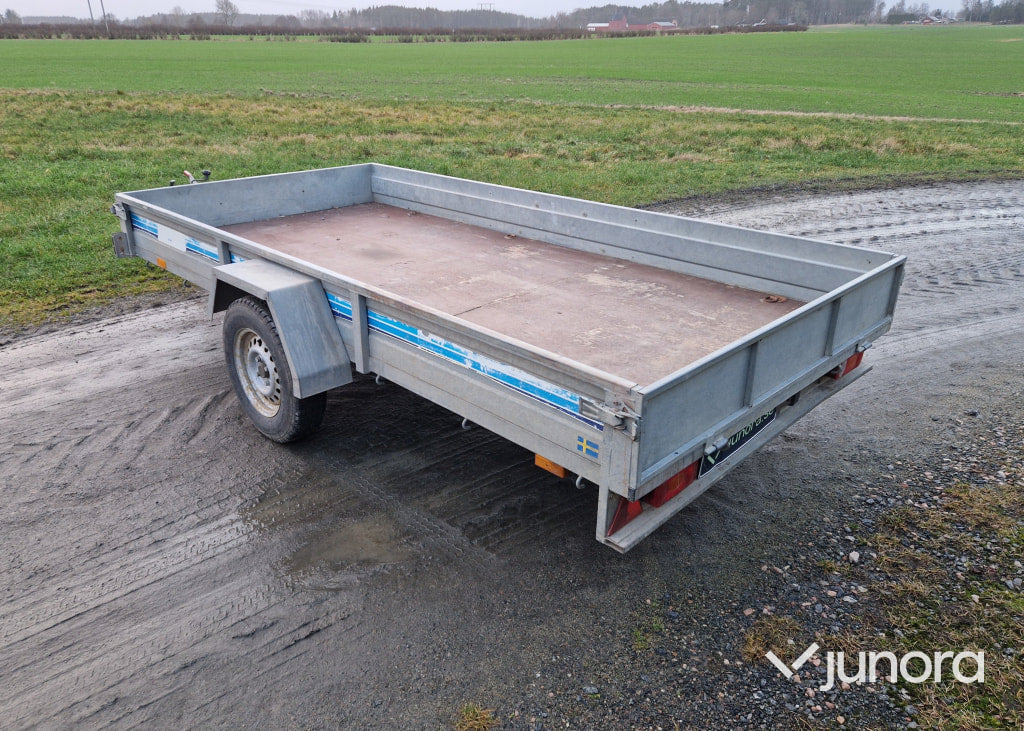 Släp - Rekotrailer, FF 1912 - Platós pótkocsi: 2 kép. Släp - Rekotrailer, FF 1912 - Platós pótkocsi: 2 kép.