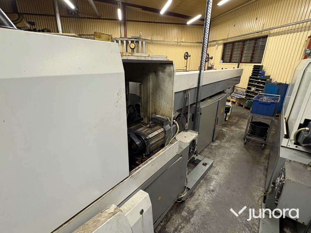 Svarv - Traub, TNM 28 - Fémeszterga: 4 kép. Svarv - Traub, TNM 28 - Fémeszterga: 4 kép.