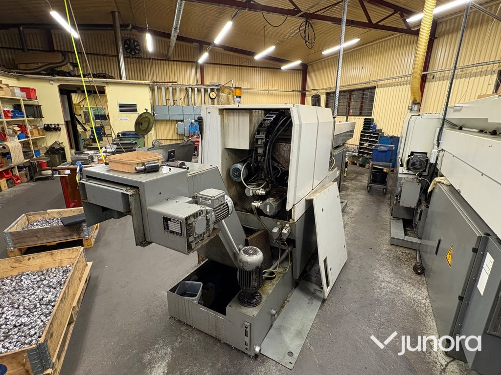 Svarv - Traub, TNM 28 - Fémeszterga: 1 kép. Svarv - Traub, TNM 28 - Fémeszterga: 1 kép.