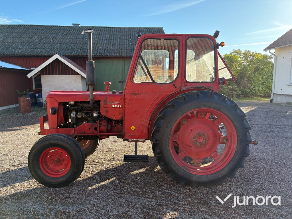 Traktor Bolinder Munktell BM Volvo 400 Buster - Traktor: 2 kép. Traktor Bolinder Munktell BM Volvo 400 Buster - Traktor: 2 kép.