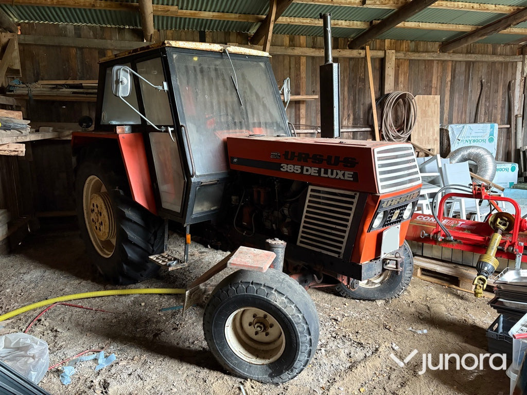 Traktor - Ursus 385 DE LUXE - Traktor: 5 kép. Traktor - Ursus 385 DE LUXE - Traktor: 5 kép.