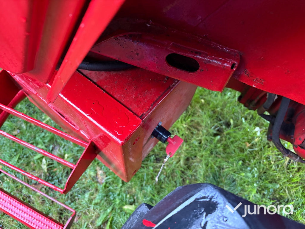 Traktor Traktor - Volvo BM: 25 kép.