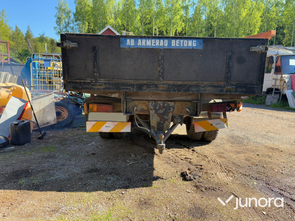 Veteranlastbil - Ford, D 550 Custom Cab - Platós teherautó: 5 kép. Veteranlastbil - Ford, D 550 Custom Cab - Platós teherautó: 5 kép.