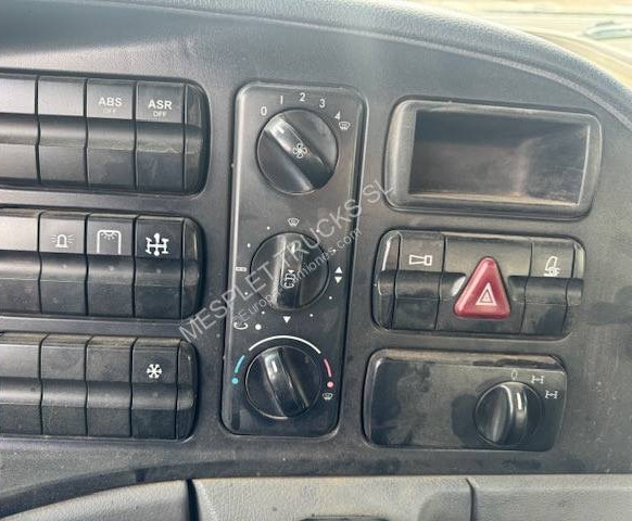 Horgos rakodó teherautó Mercedes Actros 3346: 14 kép. Horgos rakodó teherautó Mercedes Actros 3346: 14 kép.