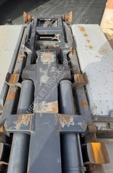 Horgos rakodó teherautó Mercedes Actros 3346: 9 kép. Horgos rakodó teherautó Mercedes Actros 3346: 9 kép.