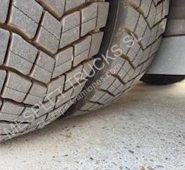 Mercedes Arocs 2648 - Platós teherautó: 4 kép. Mercedes Arocs 2648 - Platós teherautó: 4 kép.
